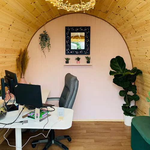 inside medium garden room